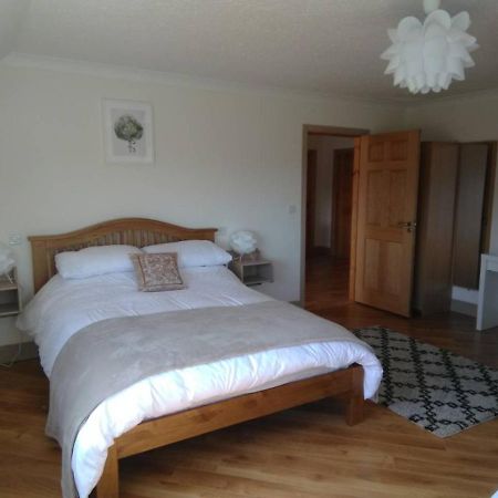 Burren Rock Farmhouse B&B Turlough  Εξωτερικό φωτογραφία