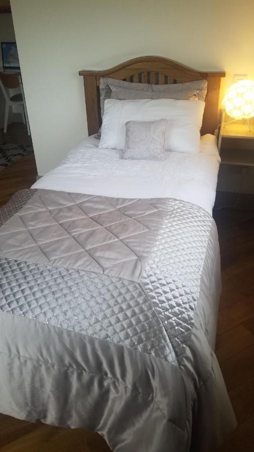 Burren Rock Farmhouse B&B Turlough  Εξωτερικό φωτογραφία