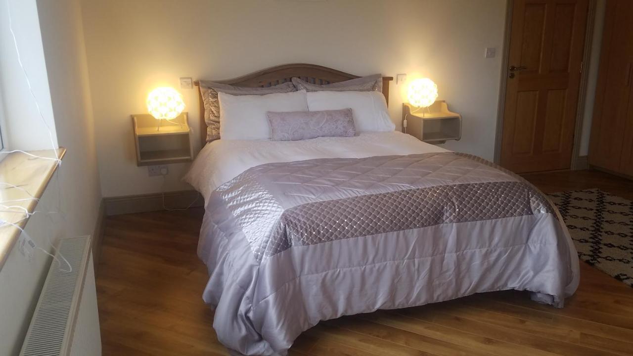 Burren Rock Farmhouse B&B Turlough  Εξωτερικό φωτογραφία